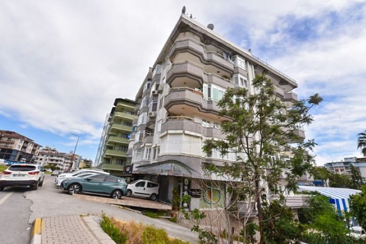 Die 2+1-Wohnung wird im Zentrum von Alanya vermietet