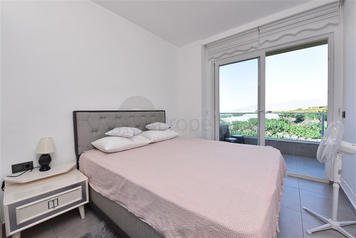 1+1 möblierte Wohnung mit Meer- und Bergblick im Stadtteil Mahmutlar