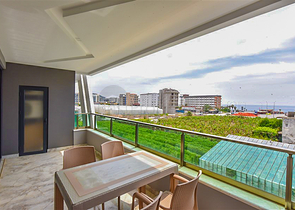 1+1 möblierte Wohnung in einem neuen Komplex im Stadtteil Kargicak