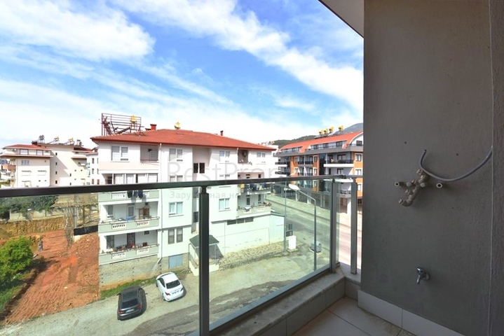 4+1 Penthouse mit separater Küche im Stadtteil Oba