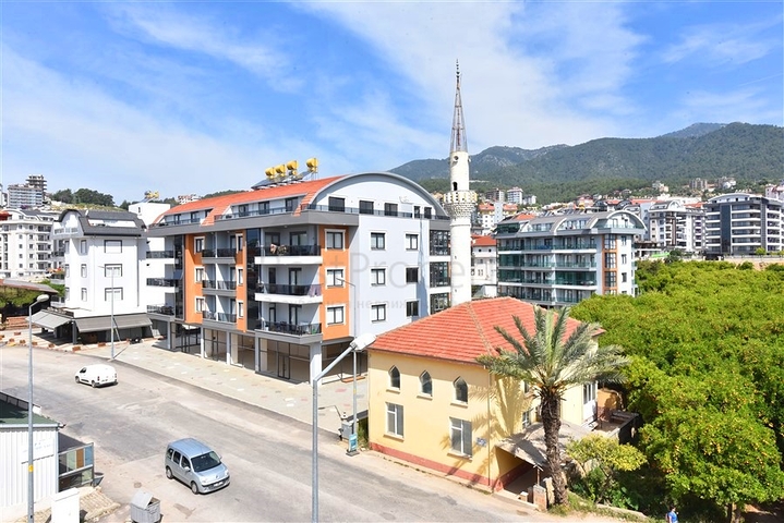 4+1 Penthouse mit separater Küche im Stadtteil Oba