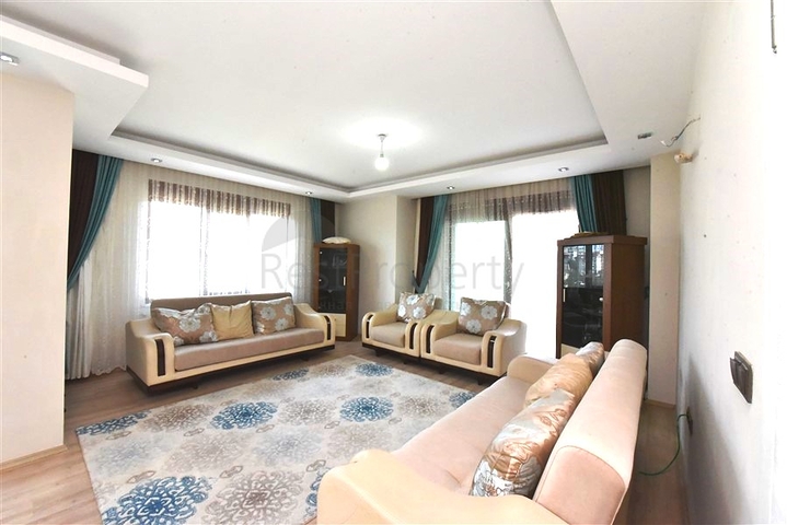 4+1 Penthouse mit separater Küche im Stadtteil Oba