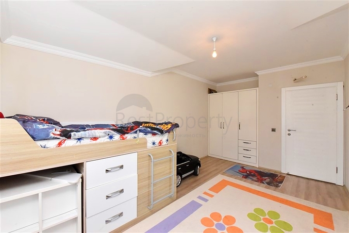 4+1 Penthouse mit separater Küche im Stadtteil Oba