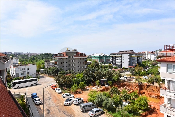 4+1 Penthouse mit separater Küche im Stadtteil Oba