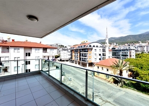 4+1 Penthouse mit separater Küche im Stadtteil Oba