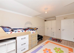 4+1 Penthouse mit separater Küche im Stadtteil Oba