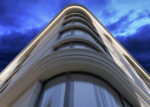 Moderner Komplex in der Nähe des Strandes von Nyharn