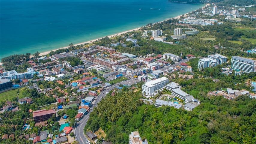 Investitionsprojekt am Karon Beach