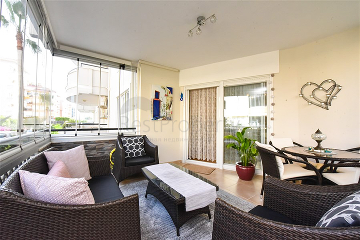 Geräumige 2+1-Wohnung nur 150 m vom Meer entfernt in der Nähe von Oba