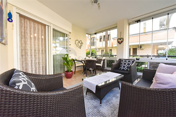 Geräumige 2+1-Wohnung nur 150 m vom Meer entfernt in der Nähe von Oba