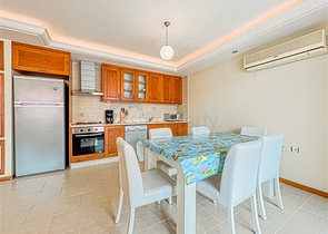 Wohnung mit 2+1 Grundriss im Stadtteil Mahmutlar 50 m vom Meer entfernt