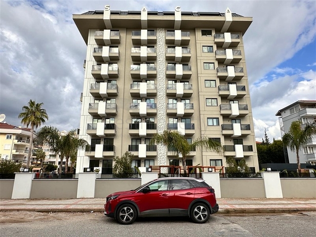 1+1 in einem Komplex von einem hochwertigen Entwickler