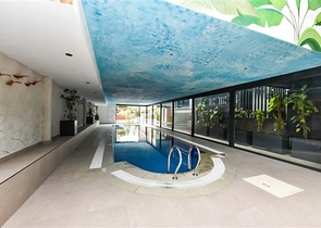 1+1 in einem Komplex von einem hochwertigen Entwickler