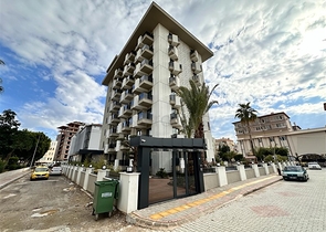 1+1 in einem Komplex von einem hochwertigen Entwickler