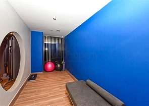 1+1 in einem Komplex von einem hochwertigen Entwickler