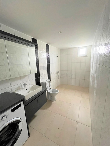 2+1 Wohnung im Stadtteil Demirtas in einem Komplex mit reicher Infrastruktur 