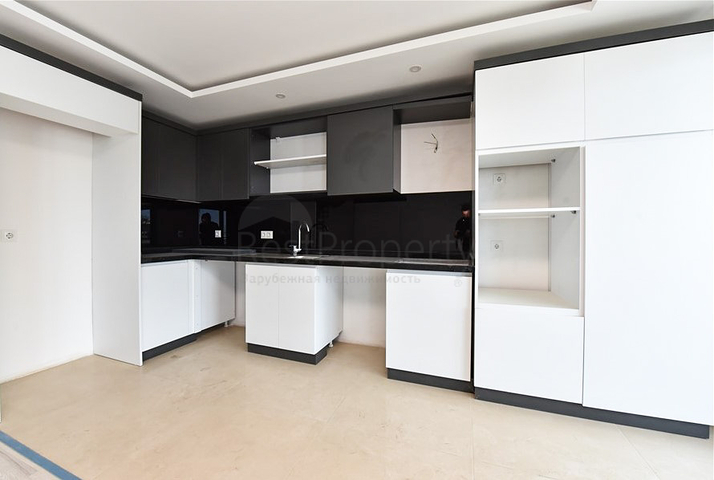 3+1 Penthouse im Stadtteil Kargicak mit der Möglichkeit, die türkische Staatsbürgerschaft zu erhalten