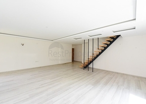 Schicke Maisonette unter Staatsbürgerschaft