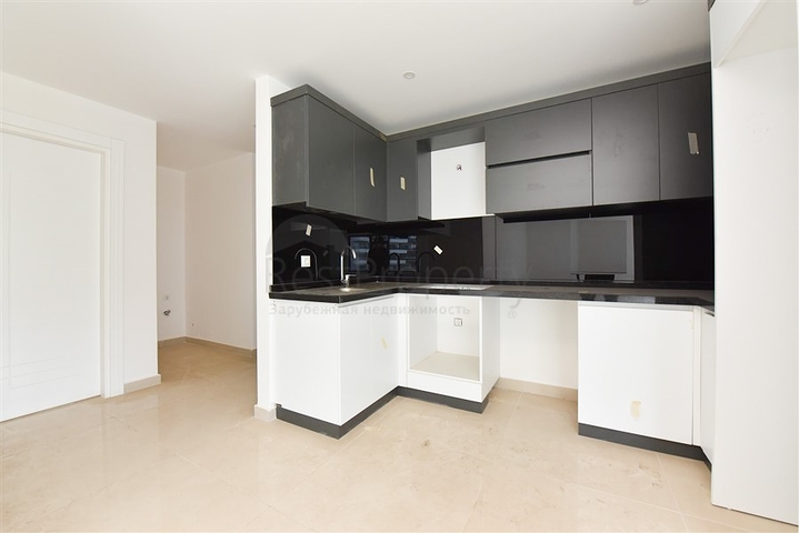 2+1 Apartment in der malerischen Gegend von Kargicak, nur 300 m vom Meer entfernt