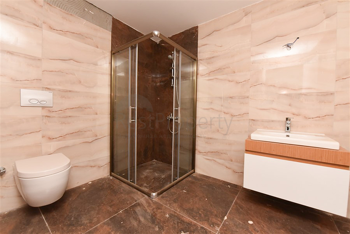 2+1 Apartment in der malerischen Gegend von Kargicak, nur 300 m vom Meer entfernt