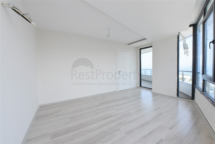 Neue Wohnung mit herrlichem Blick im Stadtteil Kargicak