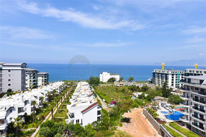 Neue Wohnung mit herrlichem Blick im Stadtteil Kargicak