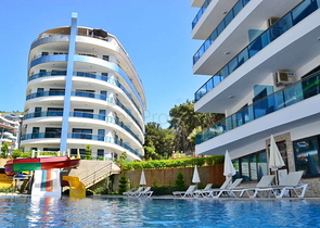Neue Wohnung mit herrlichem Blick im Stadtteil Kargicak