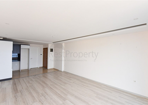 Neue Wohnung mit herrlichem Blick im Stadtteil Kargicak