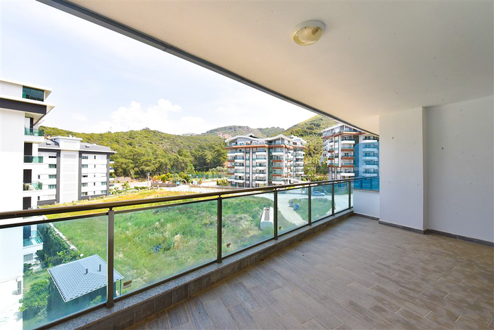 Geräumiges 1+1 Apartment im Stadtteil Kargicak