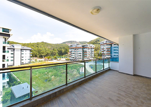 Geräumiges 1+1 Apartment im Stadtteil Kargicak