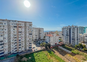 Möblierte 2+1-Wohnung in Mahmutlar