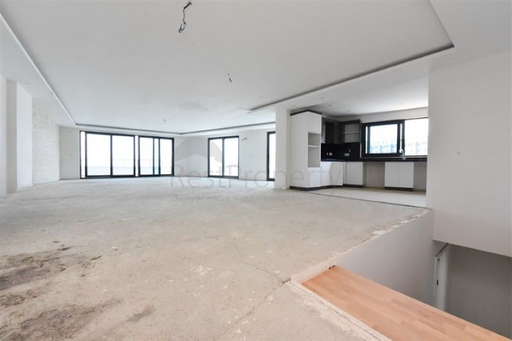 Luxuriöses Penthouse mit Blick auf das Mittelmeer im Stadtteil Kargicak