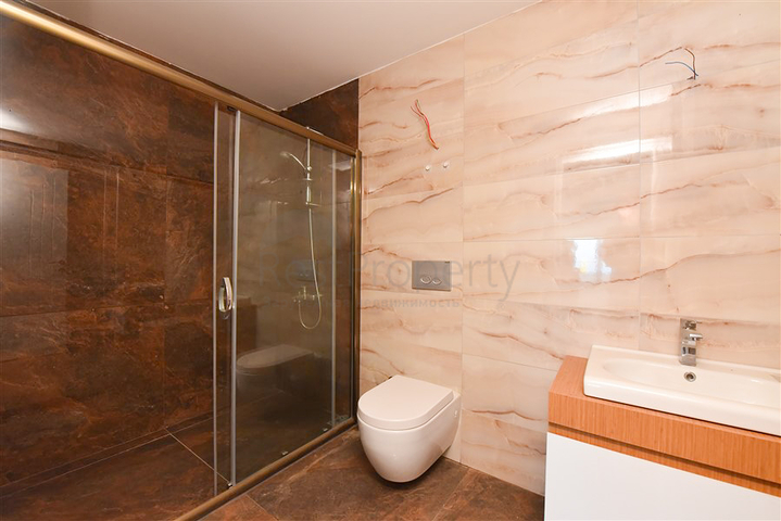 Luxuriöses Penthouse mit Blick auf das Mittelmeer im Stadtteil Kargicak