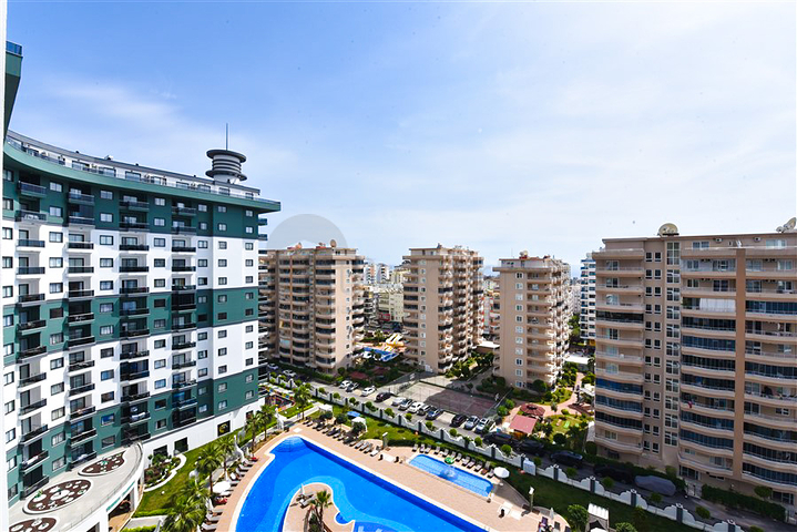 1+1 Apartment in einem Komplex mit Hotelinfrastruktur im Stadtteil Mahmutlar