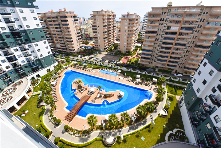 1+1 Apartment in einem Komplex mit Hotelinfrastruktur im Stadtteil Mahmutlar