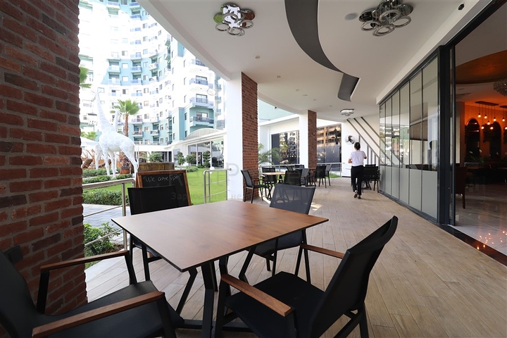 1+1 Apartment in einem Komplex mit Hotelinfrastruktur im Stadtteil Mahmutlar