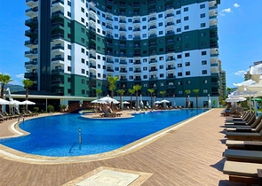 1+1 Apartment in einem Komplex mit Hotelinfrastruktur im Stadtteil Mahmutlar