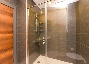 1+1 Apartment in einem Komplex mit Hotelinfrastruktur im Stadtteil Mahmutlar