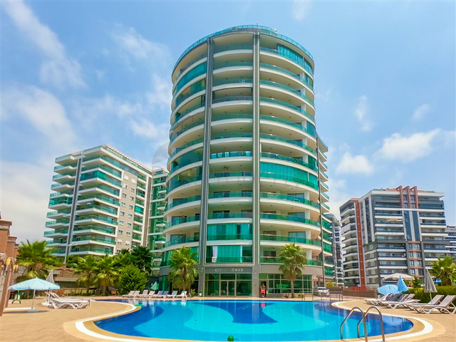 Geräumiges 3+1 Penthouse im Stadtteil Mahmutlar