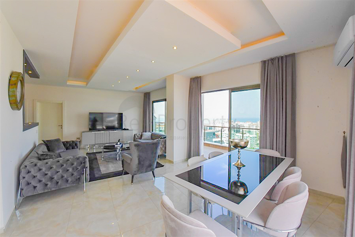 Geräumiges 3+1 Penthouse im Stadtteil Mahmutlar