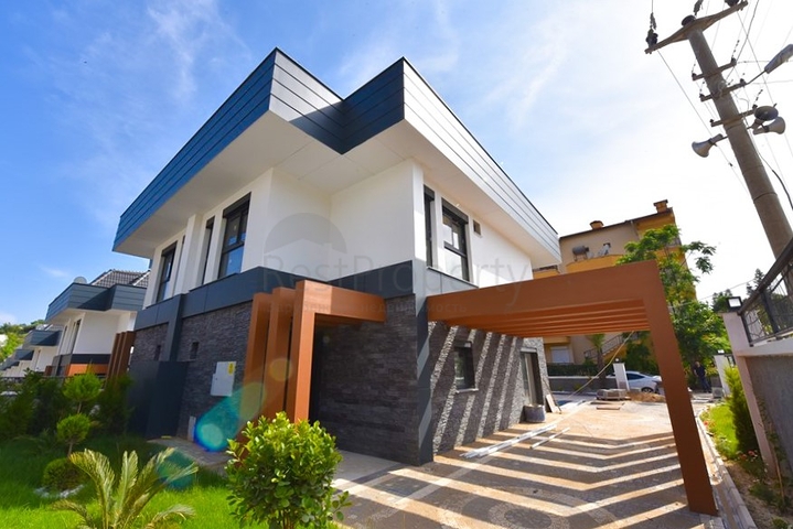 4+1 Villa für eine große Familie 