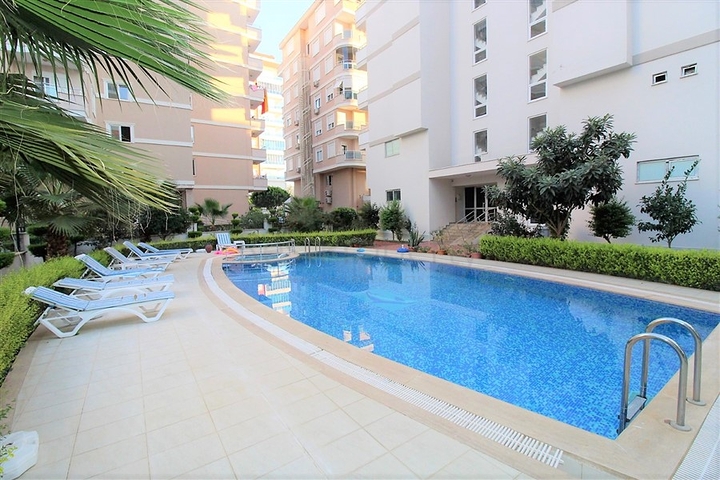 Geräumiges 3+1 Apartment mit Panoramablick auf das Meer