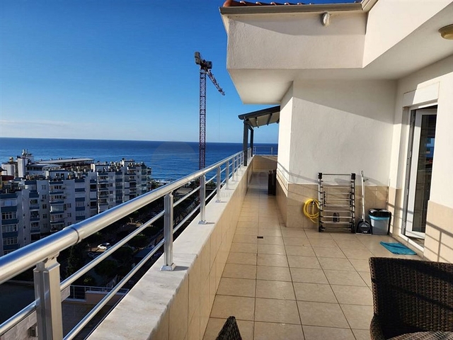 Geräumiges 3+1 Apartment mit Panoramablick auf das Meer