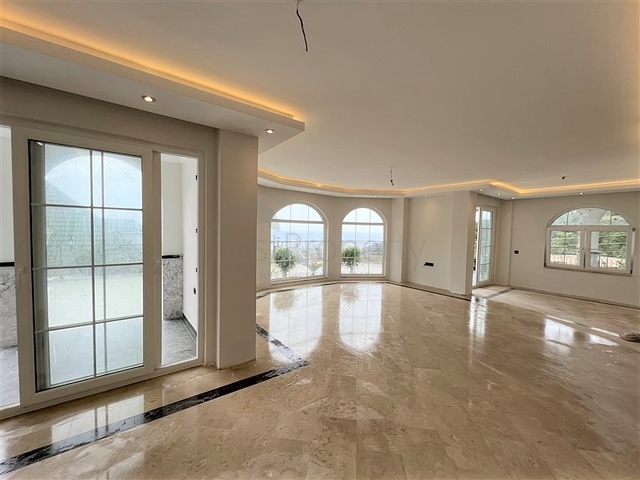 3+1 Villa mit Panoramablick auf das Meer mit der Möglichkeit der türkischen Staatsbürgerschaft