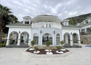 3+1 Villa mit Panoramablick auf das Meer mit der Möglichkeit der türkischen Staatsbürgerschaft