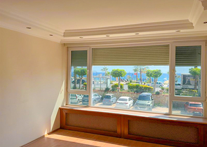 Geräumige 4+1-Wohnung an der ersten Küste in der Nähe von Oba