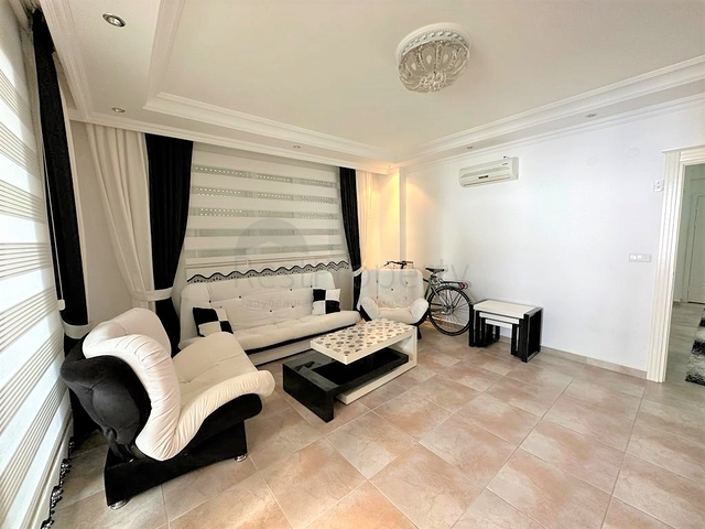 2+1 Apartment mit separater Küche im Zentrum von Alanya