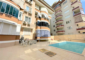 2+1 Apartment mit separater Küche im Zentrum von Alanya