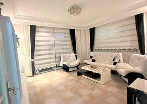 2+1 Apartment mit separater Küche im Zentrum von Alanya