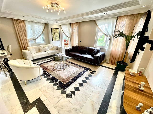 Gemütliche 2+1-Wohnung im Stadtteil Oba, 300 m vom Meer entfernt